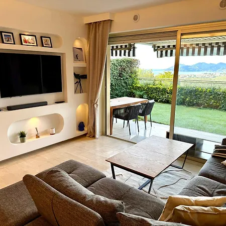 Apartment Garden Sea View - Victoria -