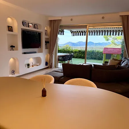 Apartment Garden Sea View - Victoria -
