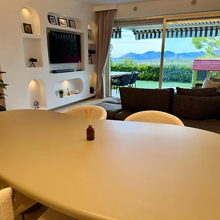 Apartment Garden Sea View - Victoria - *
