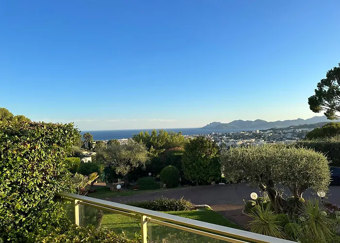 Apartment Garden Sea View - Victoria -