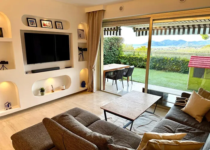 Apartment Garden Sea View - Victoria -
