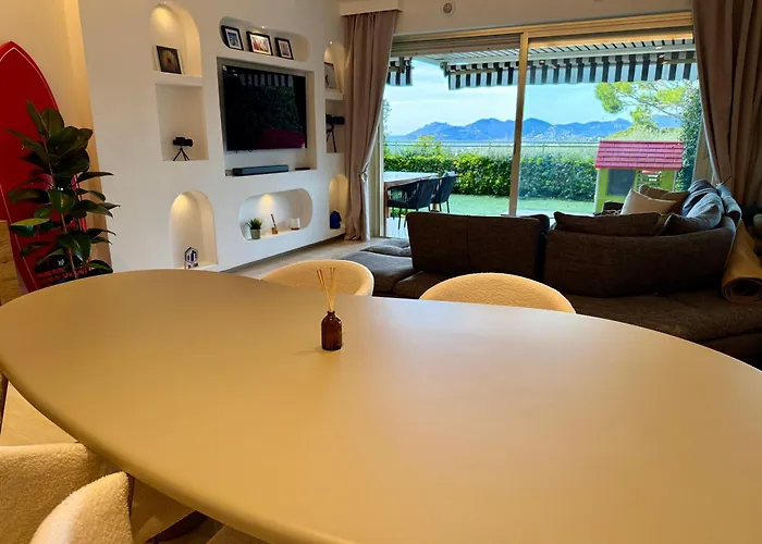 Apartment Garden Sea View - Victoria - *
